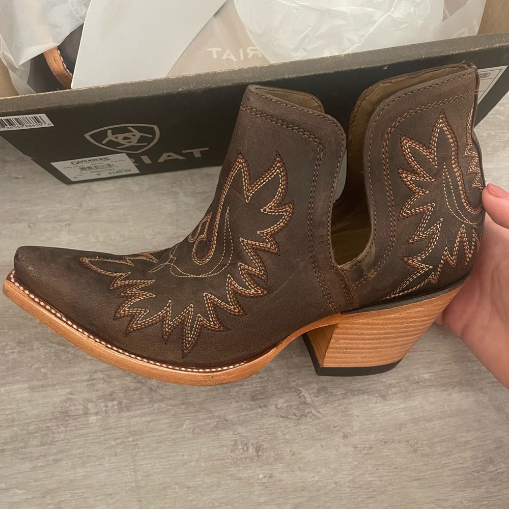 Ariat Dixon Women’s Boots Size 9B